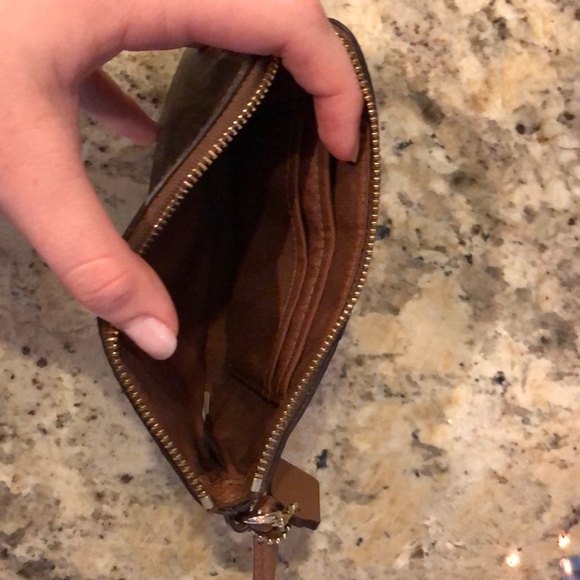 coach classic wristlet - Picture 3 of 3